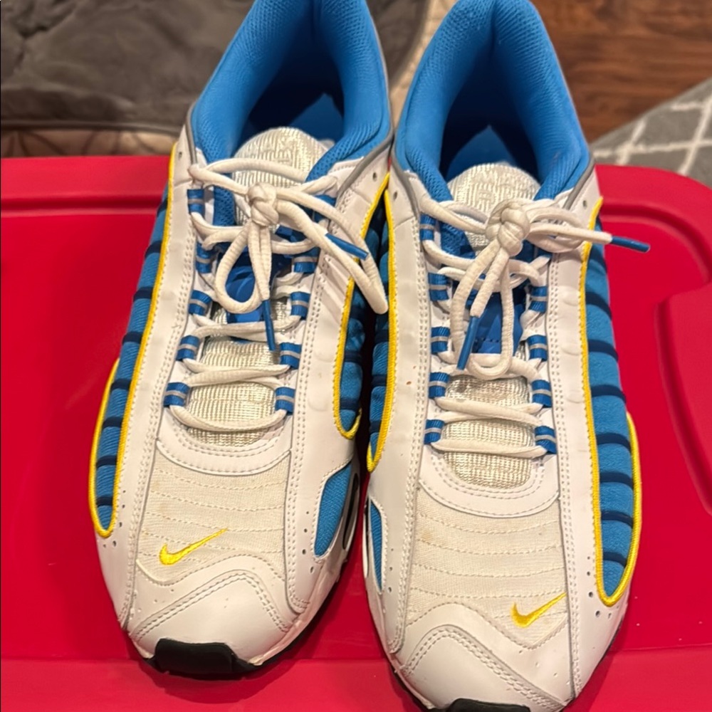 Nike Blue and Yellow Athletic Shoes with Air Max Tailwind Design - Picture 6 of 6